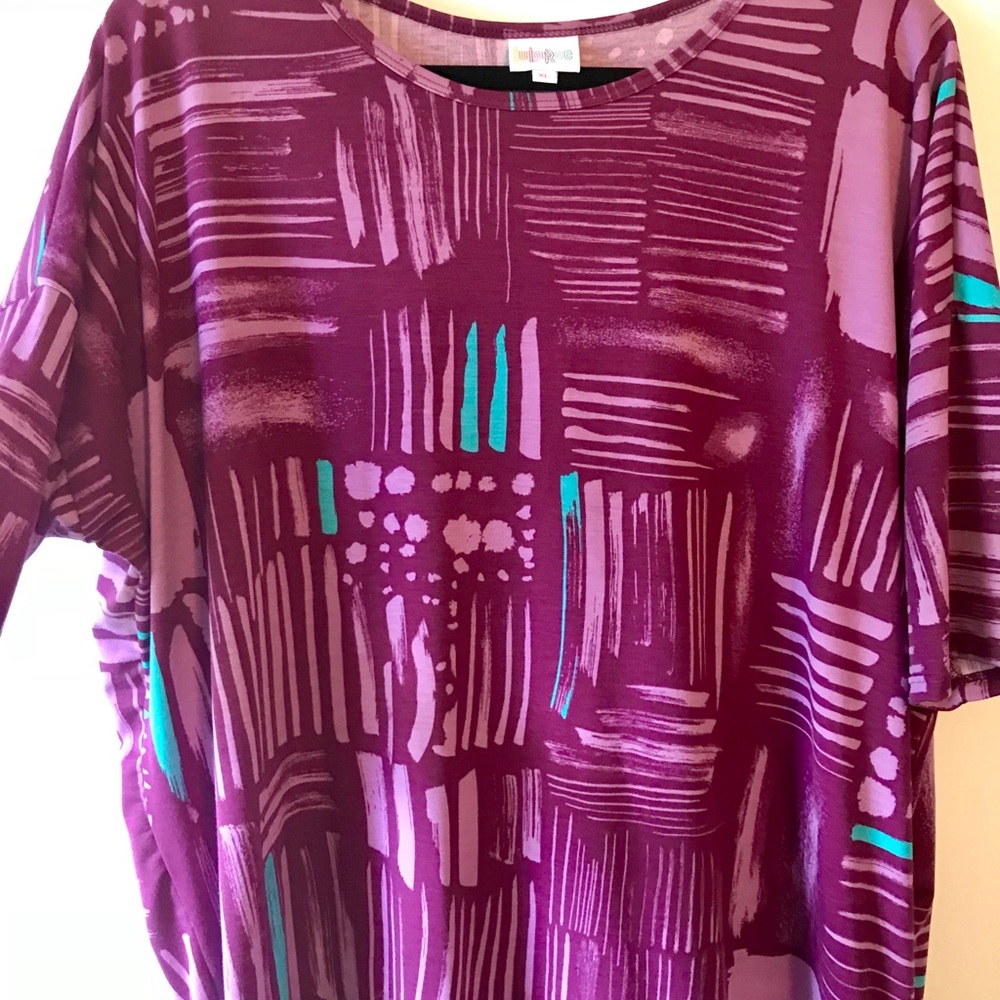 BNWOT LuLaRoe Irma XL